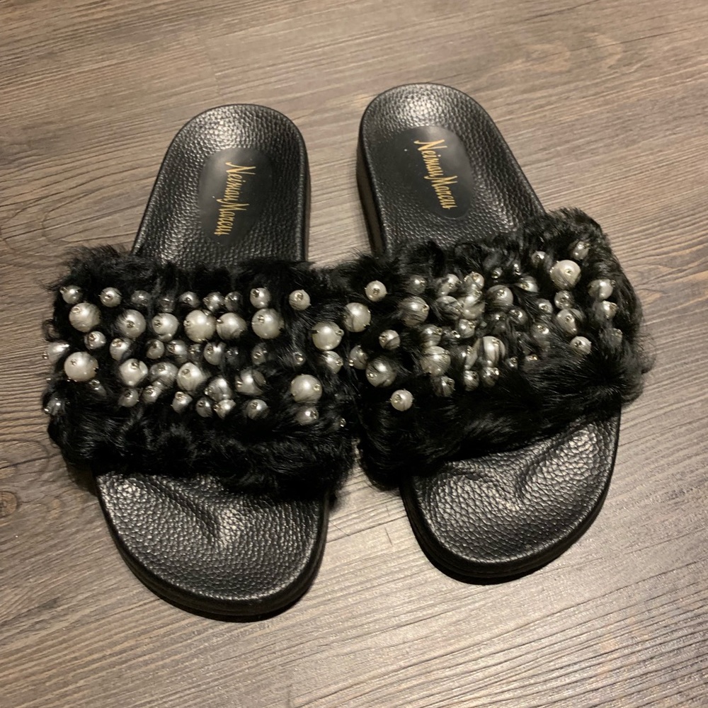 MiuMiu look-a-like Fur Slides with Pearls